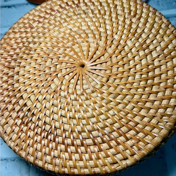 Round Rattan Woven ATA Bali Bag Tan Crossbody Straw Bag NWT - Picture 7 of 11